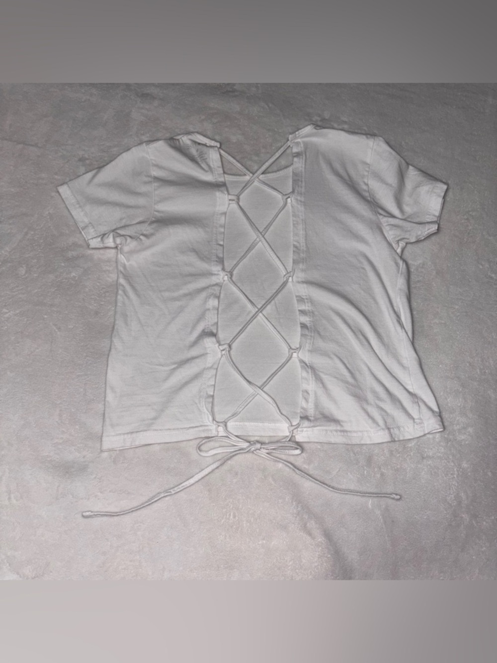 On Fire Short Sleeve Lace Up Open Back T-Shirt in White Size Medium